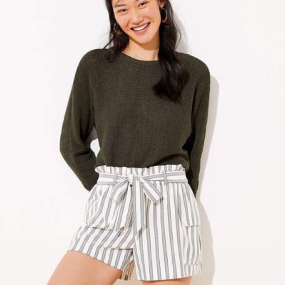 NWT New Loft XL Black & white Stripe Paper bag Tie Waist Shorts